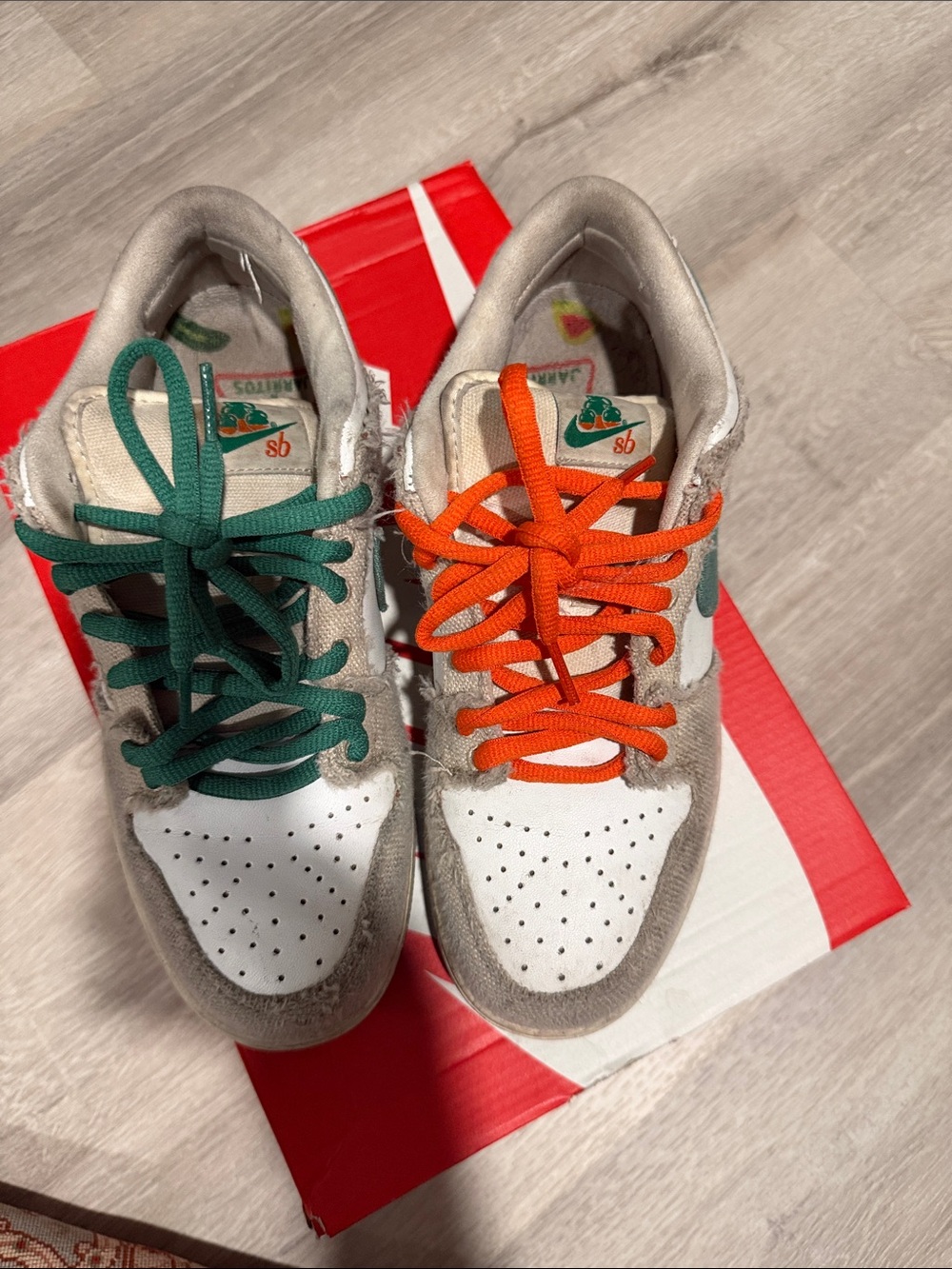 Nike Kids Low-Top Sneakers in White, Gray with Green & Orange Laces